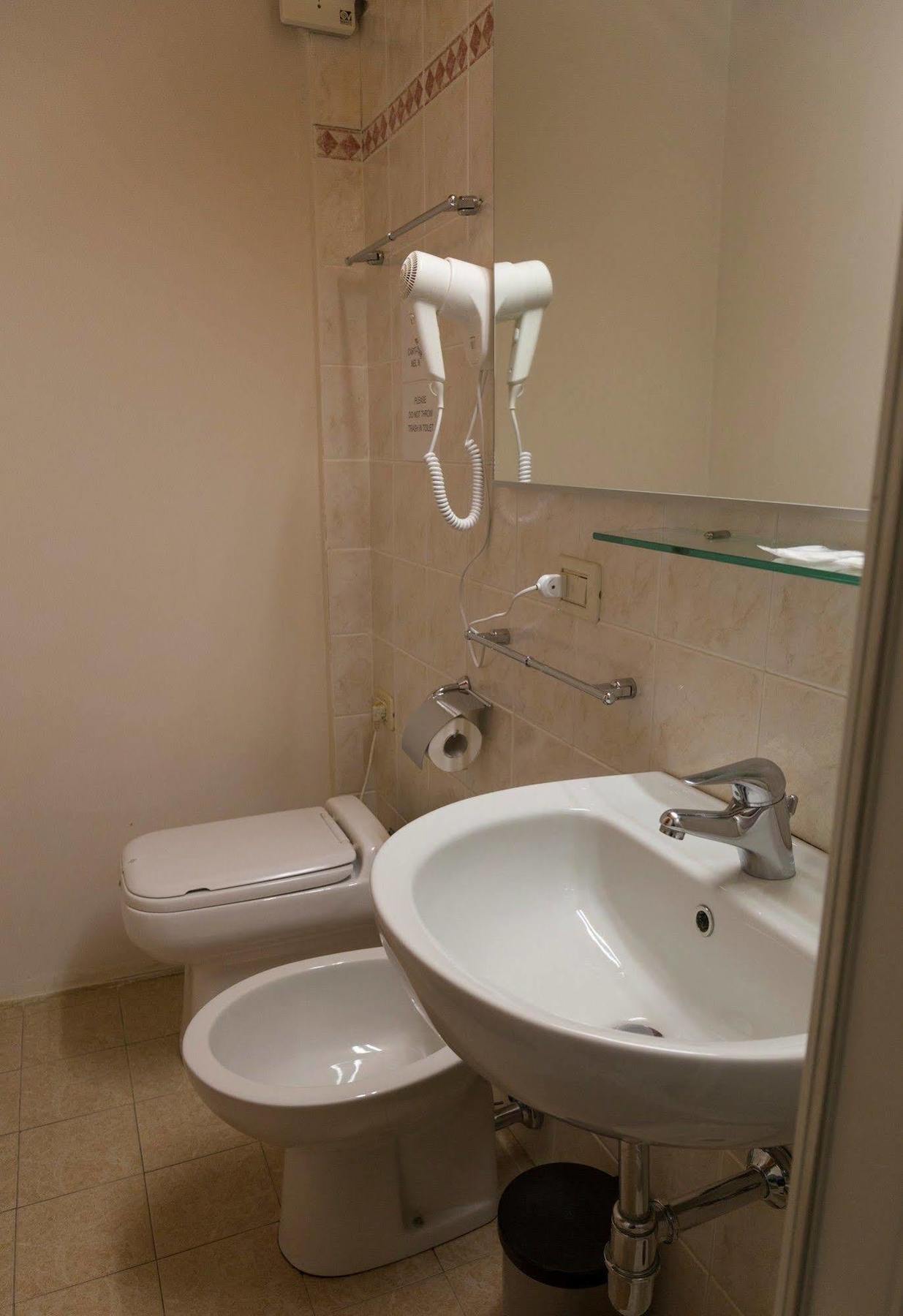 Firenze Apartments Екстер'єр фото