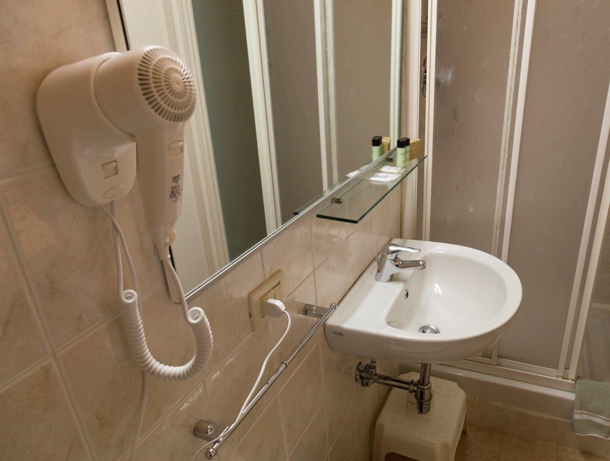 Firenze Apartments Екстер'єр фото